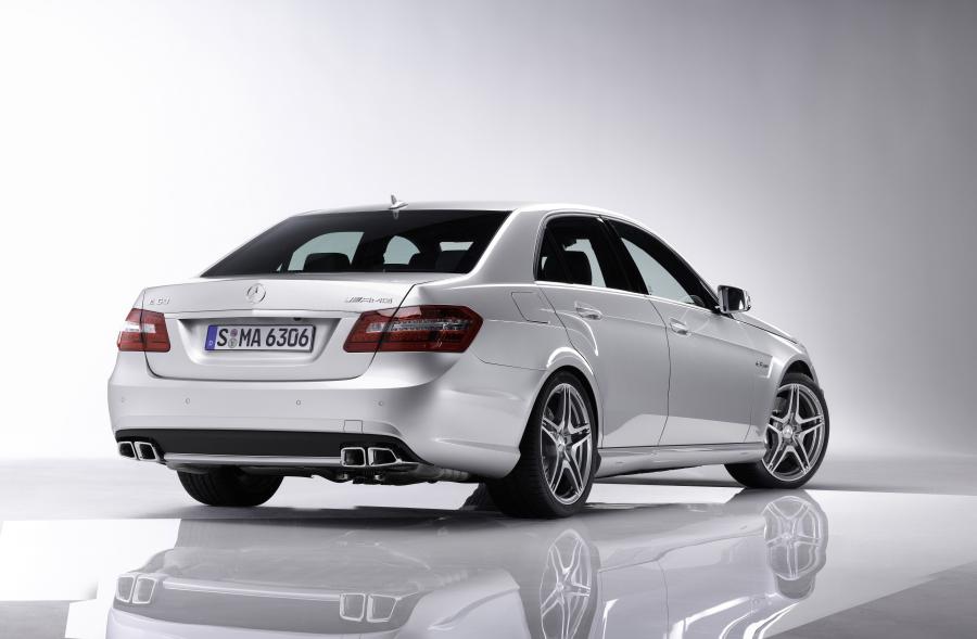  Mercedes-Benz E63 AMG 2009 года  (фото 26 из 26)